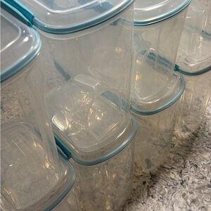 Sistema Food Storage Containers with Blue Lids